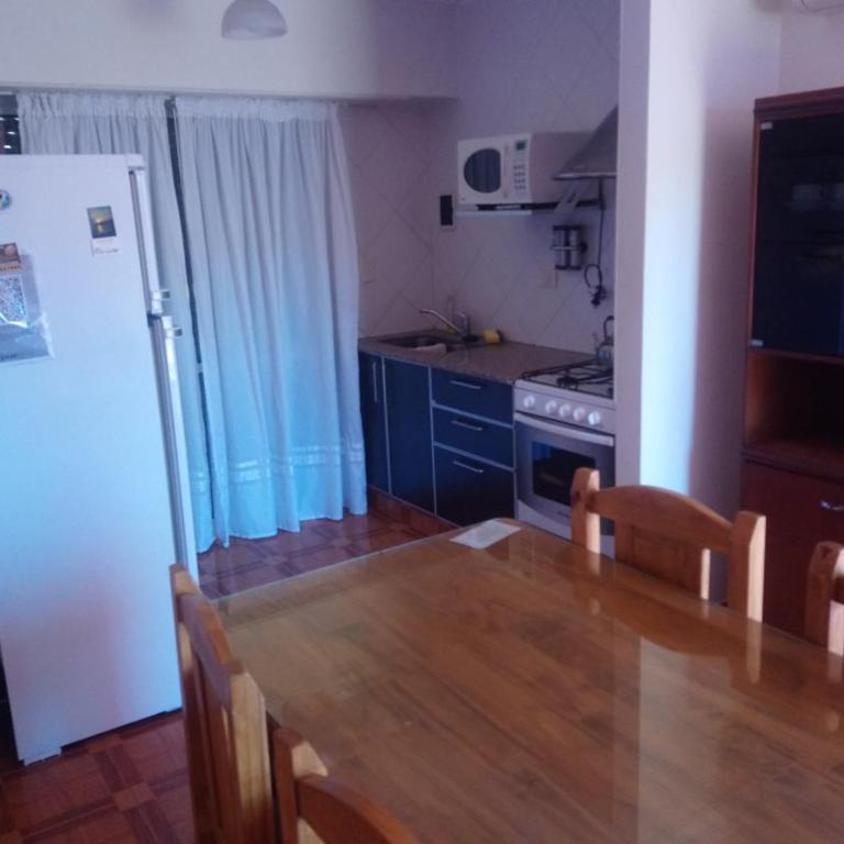 Departamentos RB Carhué - Two-Bedroom Apartment - 7