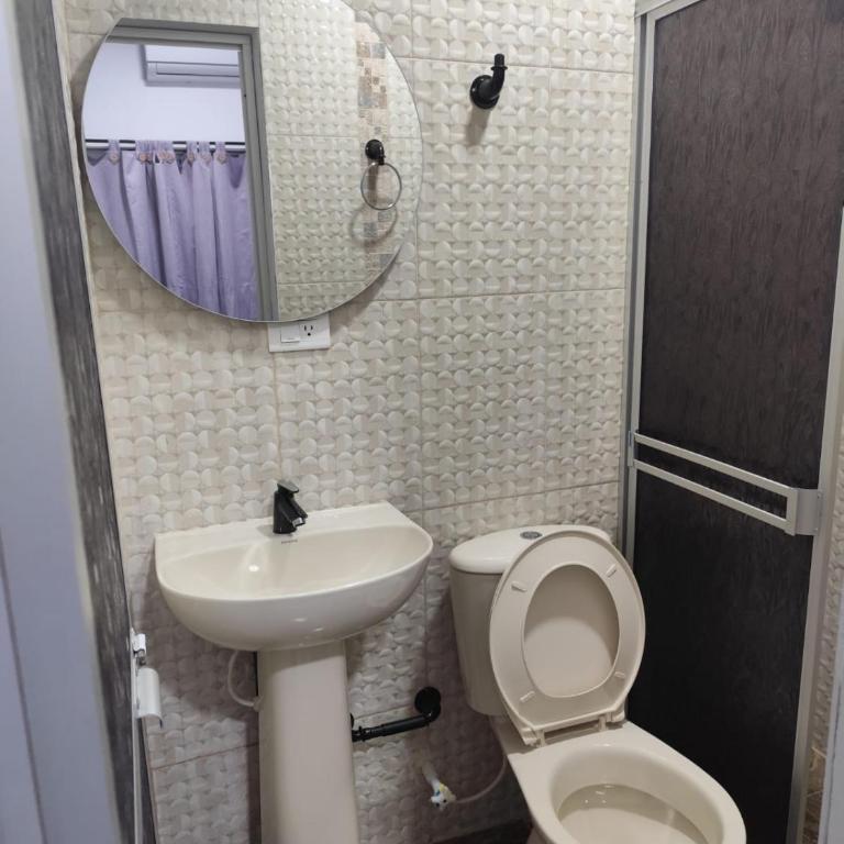Habitaciones con wifi a 5 minutos de la playa - Habitación Doble con baño privado - 30