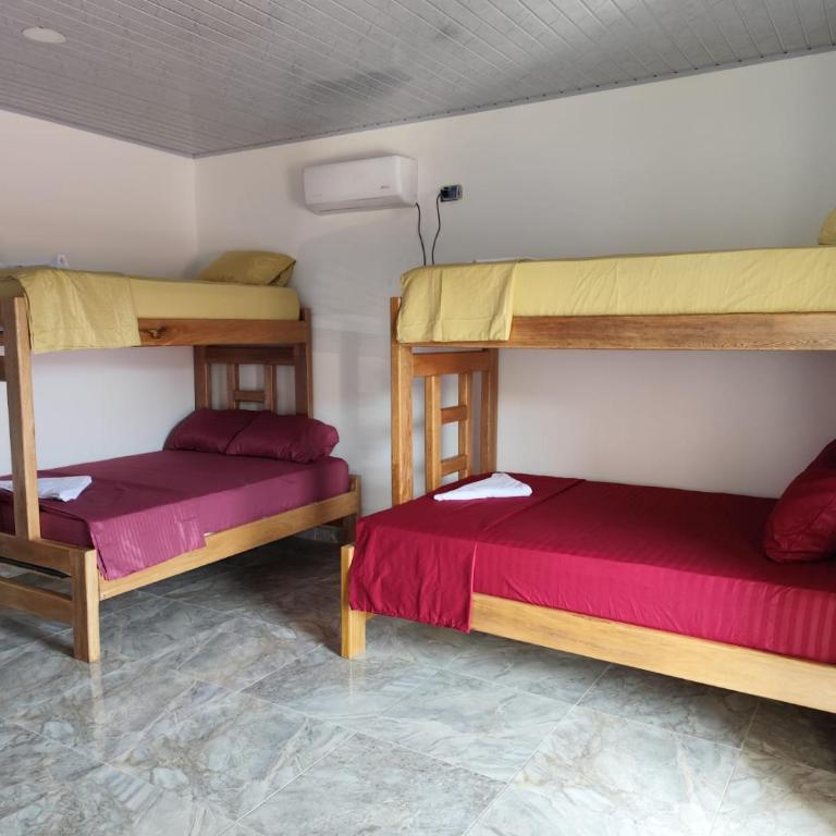 Habitaciones con wifi a 5 minutos de la playa - Habitación Doble con baño privado - 9