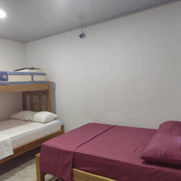 Habitaciones con wifi a 5 minutos de la playa - Habitación Familiar con baño privado - 17