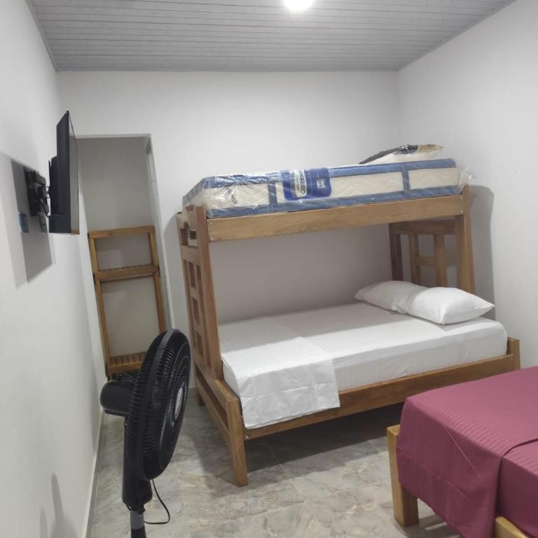 Habitaciones con wifi a 5 minutos de la playa - Habitación Familiar con baño privado - 20