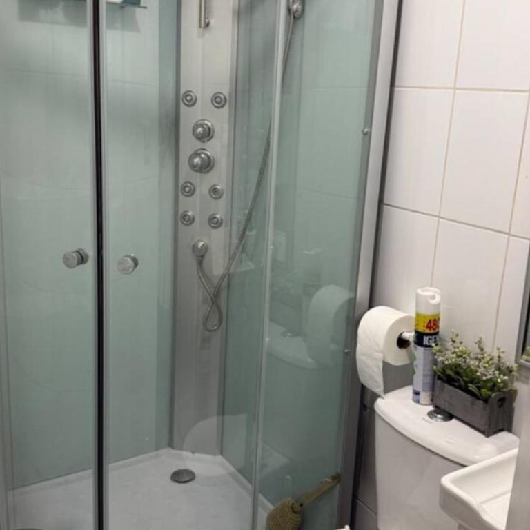 Habitación cerca de Pajarito, Aeropuerto, Clínicas, esc PDI y Carabineros - Double Room - 8