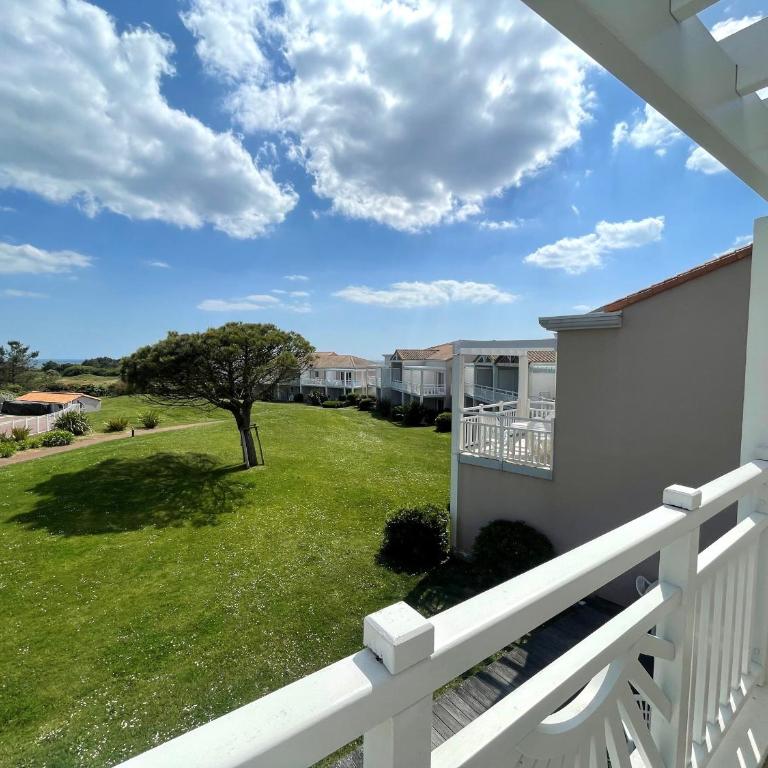 Appartement vue mer avec piscine chauffée et parking gratuit - FR-1-92-916 - Appartement - 11
