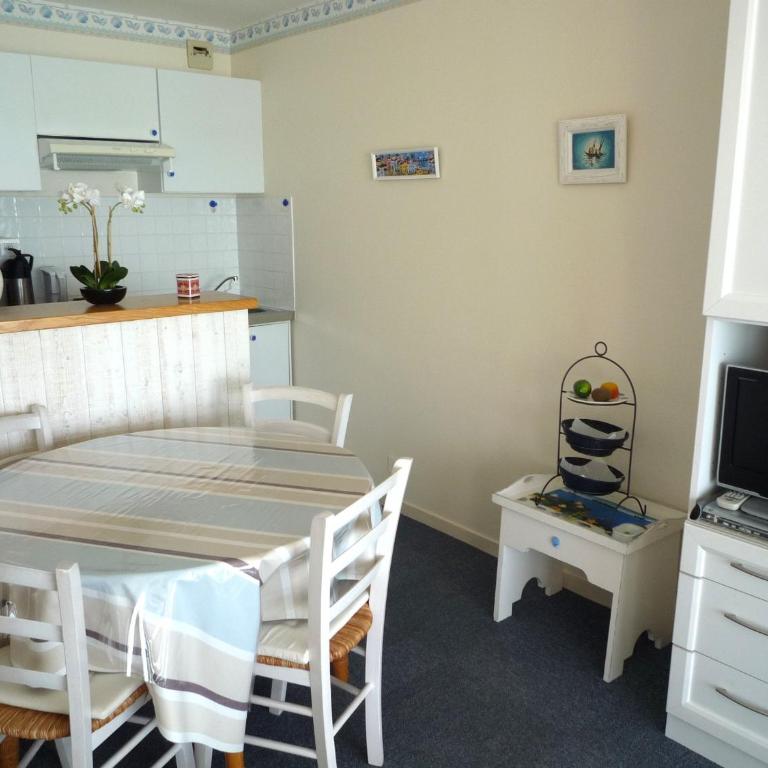 Studio face à la mer avec balcon, garage privé et équipements modernes - Les Sables-d'Olonne - FR-1-92-624 - Apartment (4 Adults) - 15