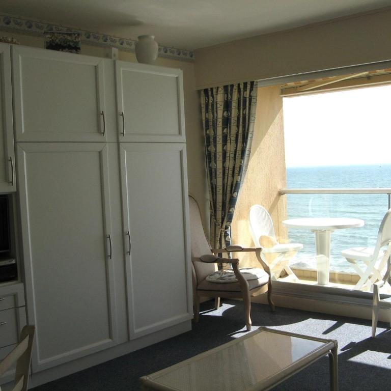 Studio face à la mer avec balcon, garage privé et équipements modernes - Les Sables-d'Olonne - FR-1-92-624 - Apartment (4 Adults) - 1