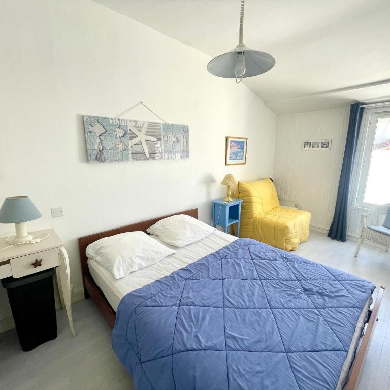 Maison de pêcheur avec cour privative, 300m de la plage, près des commerces et du marché - FR-1-92-663 - Maison de Vacances (4 Adultes) - 17