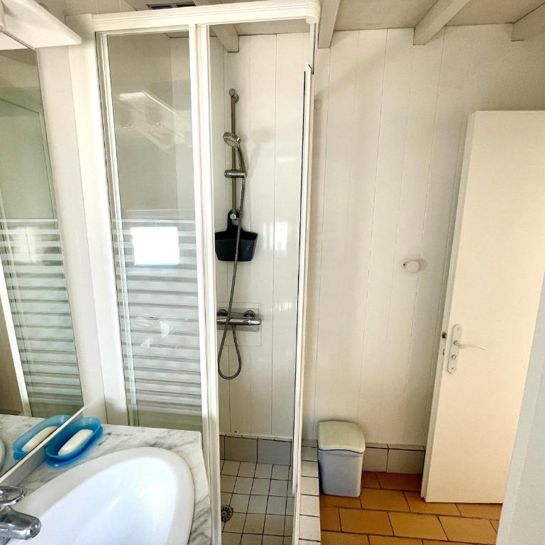Maison de pêcheur avec cour privative, 300m de la plage, près des commerces et du marché - FR-1-92-663 - Maison de Vacances (4 Adultes) - 19