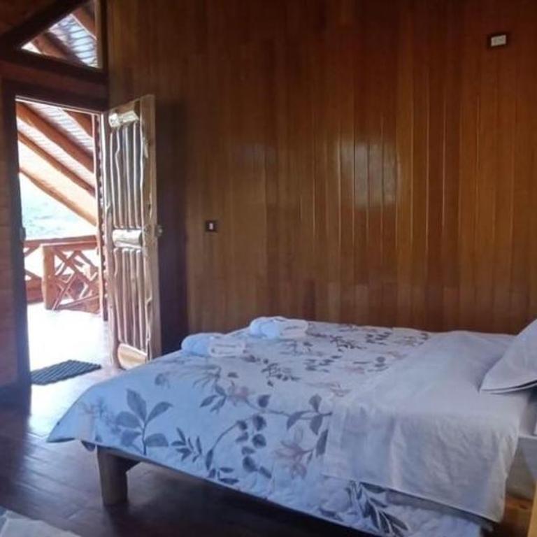 Cabañas R4nch Oxapampa - Habitación Triple con vistas a la montaña - 1