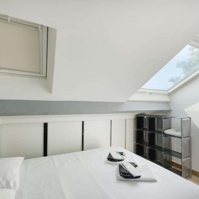 Duplex rénové parking gratuit Lyon 9 - One-Bedroom Apartment - 17