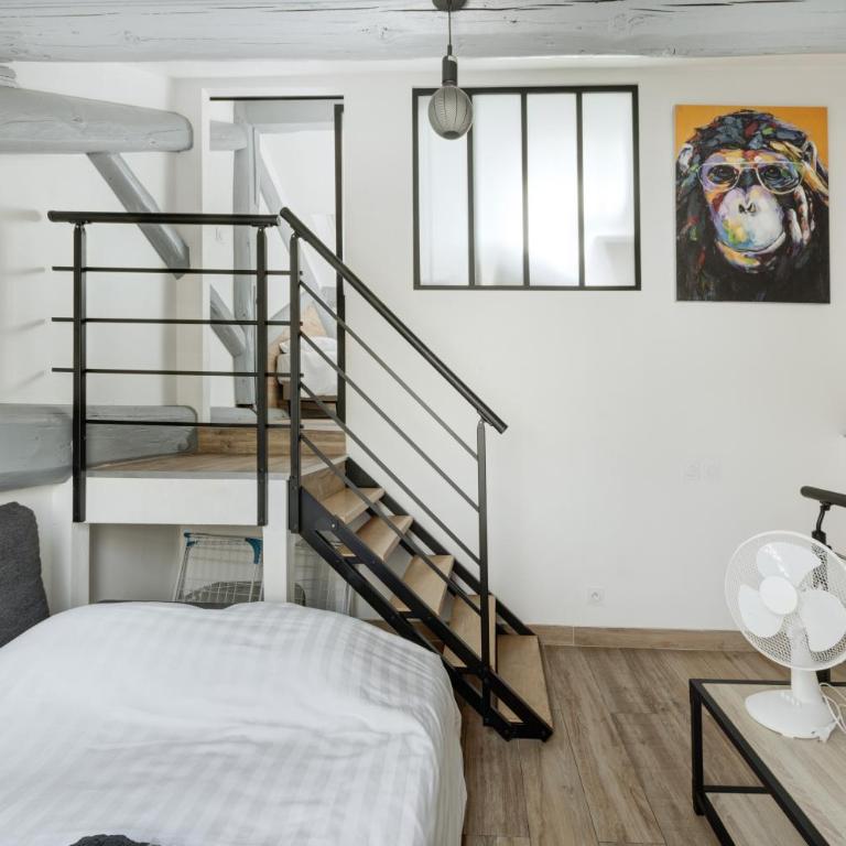 Duplex rénové parking gratuit Lyon 9 - One-Bedroom Apartment - 12