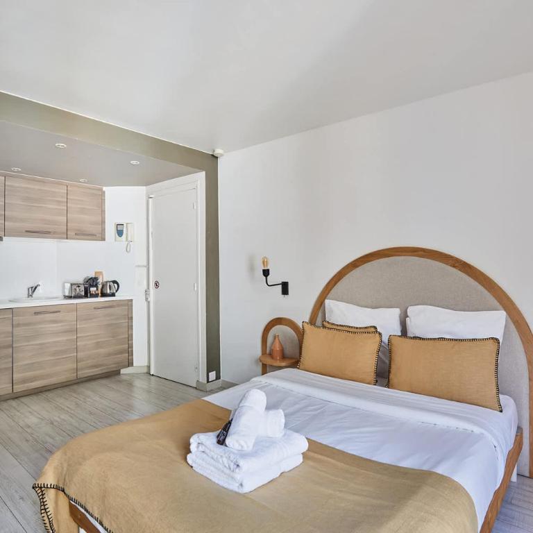 Modern Suite Champs Elysées Trocadero by SP - Studio - 6