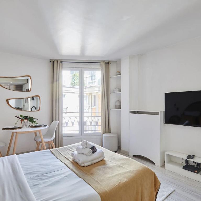 Modern Suite Champs Elysées Trocadero by SP - Studio - 3