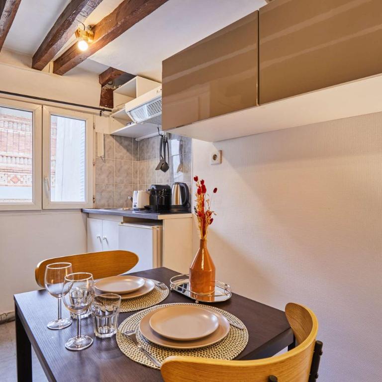 Elegant Studio Center of Paris - Apartment - 12