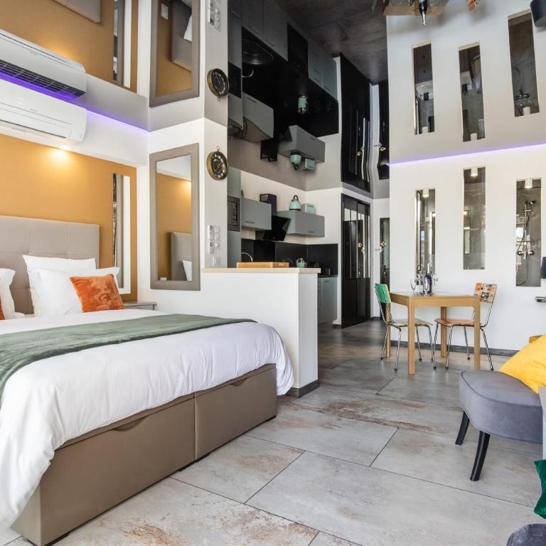 Helioamour Renovated apartment with terrace in Héliopolis Naturist Village - Apartment - 4