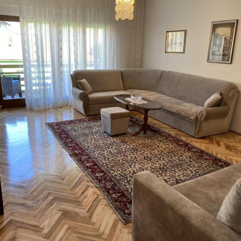 Apartment Alma - Standard Apartman sa Dve Spavaće Sobe - 1
