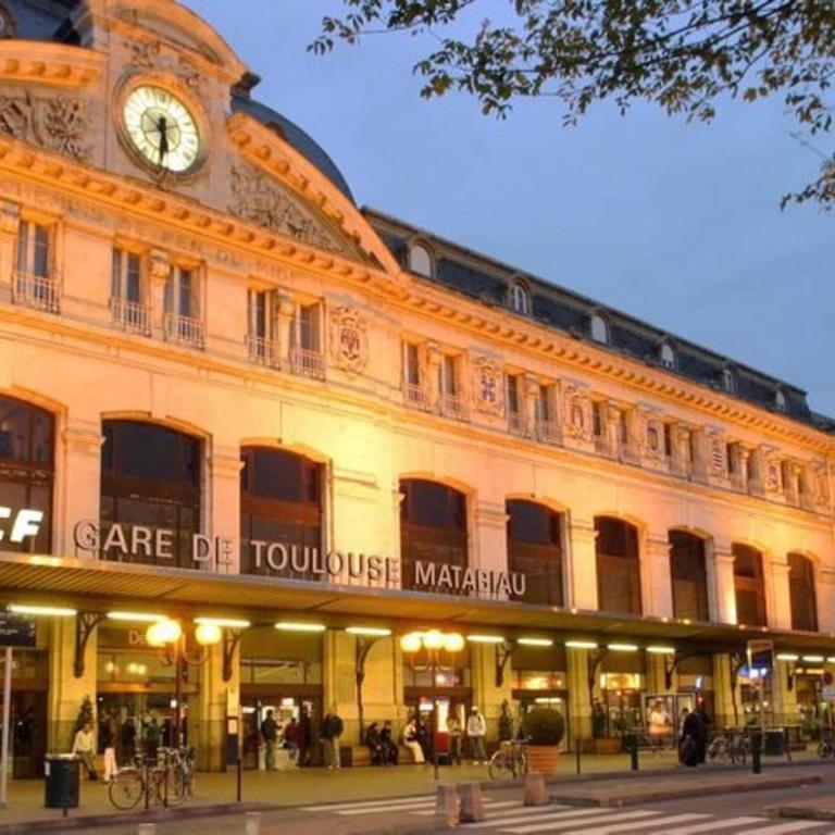 T2 cosy jardin et lit king size dans Toulouse - One-Bedroom Apartment - 11