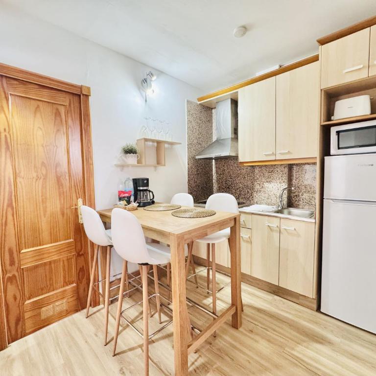 Apartamentos Ohana Los Cristianos Centro y Playa - Apartamento de 2 dormitorios con vistas al mar - 15