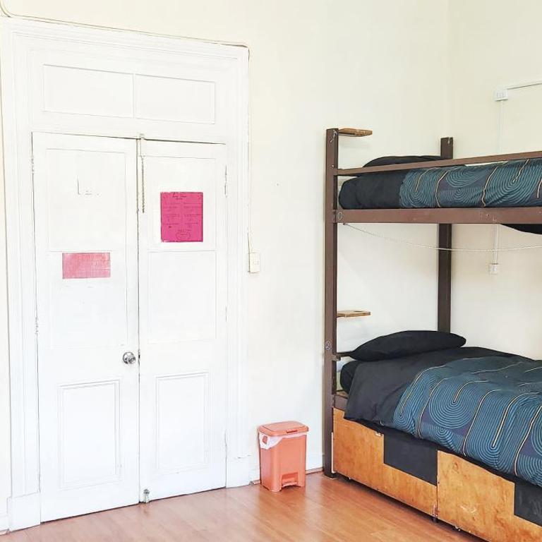 La Casa Piola - Cama en habitación compartida femenina de 6 camas - 3