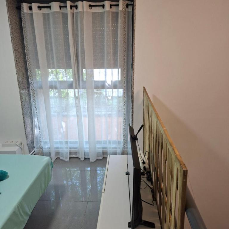 Isabel Guest House - Deluxe King Studio - 1