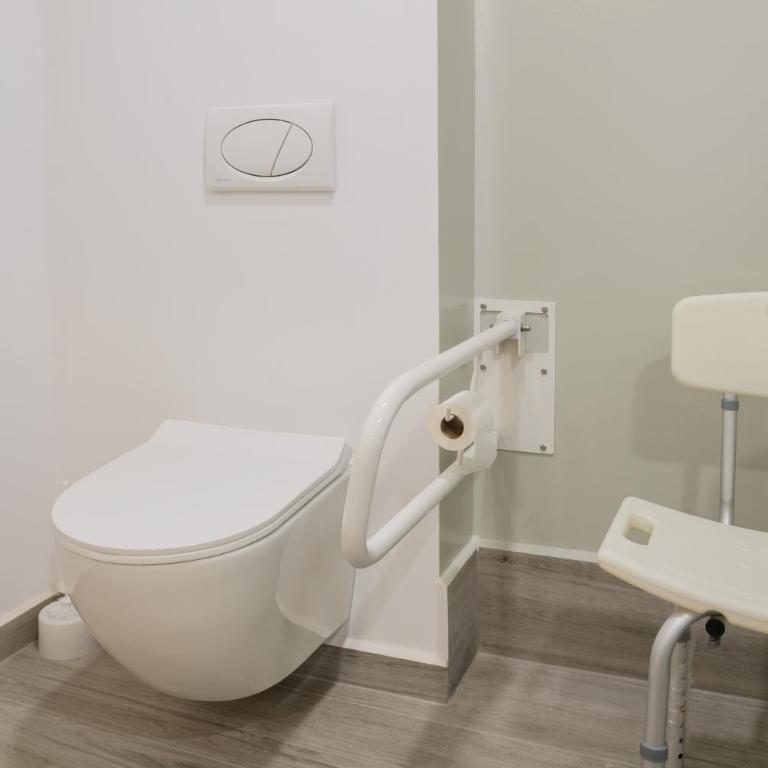 Hotel Plini - Habitación Individual adaptada para personas con movilidad reducida - 2