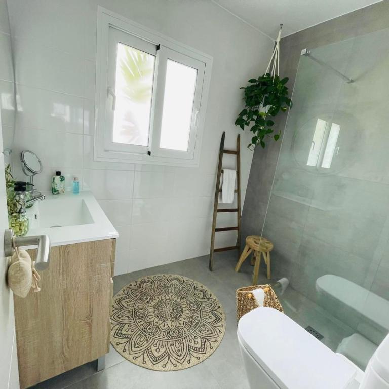 Calpe bungalow adosado piscina jardin barbacoa aire centrico moderno - Casa con 1 dormitorio - 4