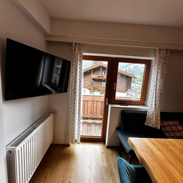 Ferienwohnungen Sonnrain 13 - Apartment mit 4 Schlafzimmern und einem Balkon - 11