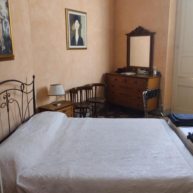 Palazzo Spiga - Camera Deluxe (2 Adulti + 1 Bambino) - 7