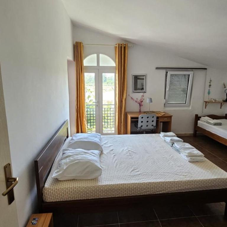 Villa With Swimming Pool - Vila - 17