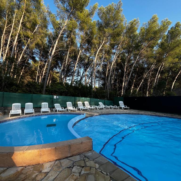 Charmant studio Terrasse Piscine - Studio avec Terrasse - 11