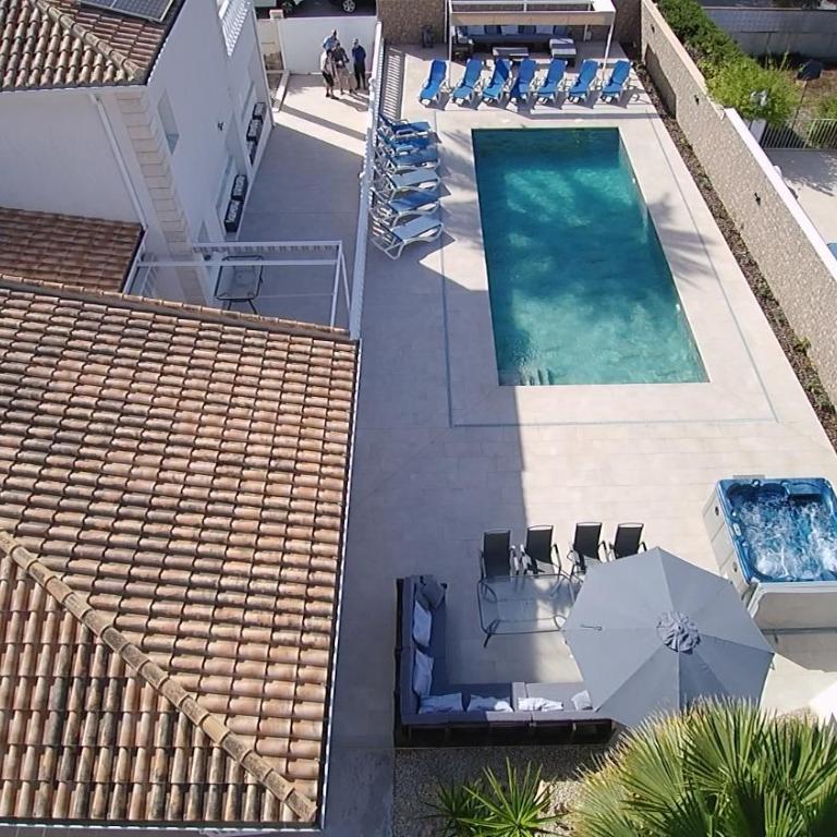 Villa Luxueuse HIVA OA à 3 min à pied de la plage - Villa - 60