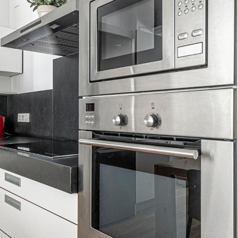 Super central 3BR apartment, spacious and bright - Superior Apartment - 54