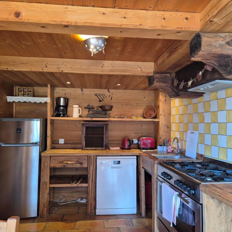 Charmant Appartement 4 personnes - Montvalezan - Appartamento con 1 Camera da Letto - 4