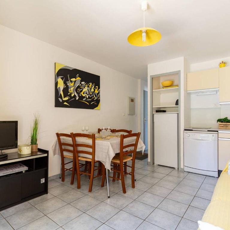 Appartement T2 avec jardinet, parking et casier à skis, quartier thermal, proche télécabine, 2 étoiles - FR-1-296-171 - Appartamento (4 Adulti) - 9