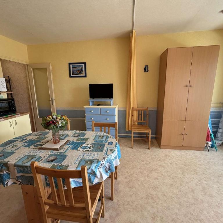 Charmant studio rénové à 50m de la plage avec terrasse et parking - FR-1-224C-82 - Appartamento (4 Adulti) - 18