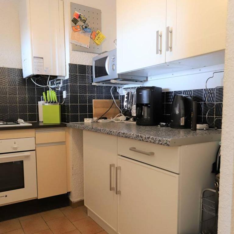 Magnifique T2 cabine 7 pers face mer avec parking et WIFI à Palavas - Appartement 1 Chambre - 10