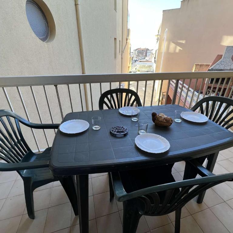 Appartement T2 proche centre, 6 pers. avec balcon, ascenseur, à 400m de la plage et 200m des commerces - FR-1-701-38 - Appartement - 9