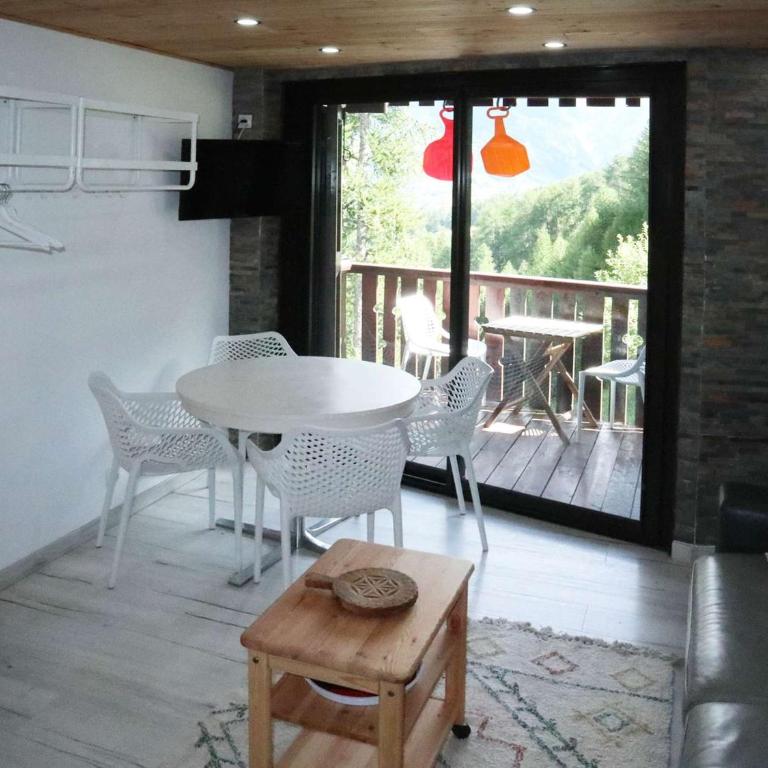 Studio cosy bord de piste aux Orres avec balcon, animaux acceptés - FR-1-322-667 - Estudio - 3