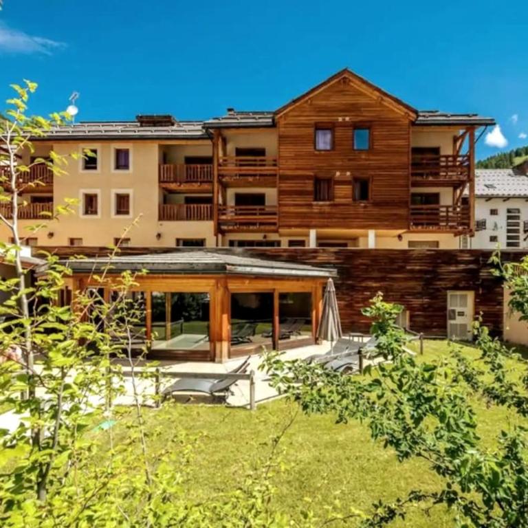 Appartement familial Abries - Jacuzzi et piscine - Pied des pistes - Appartement 2 Chambres - 12