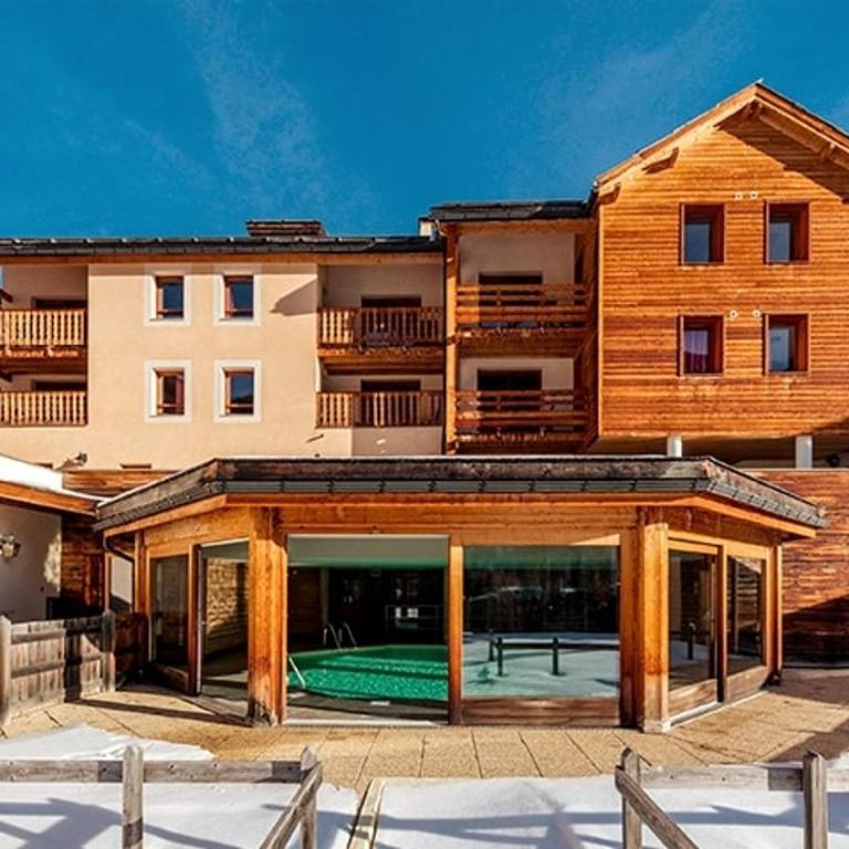 Appartement familial Abries - Jacuzzi et piscine - Pied des pistes - Appartement 2 Chambres - 13