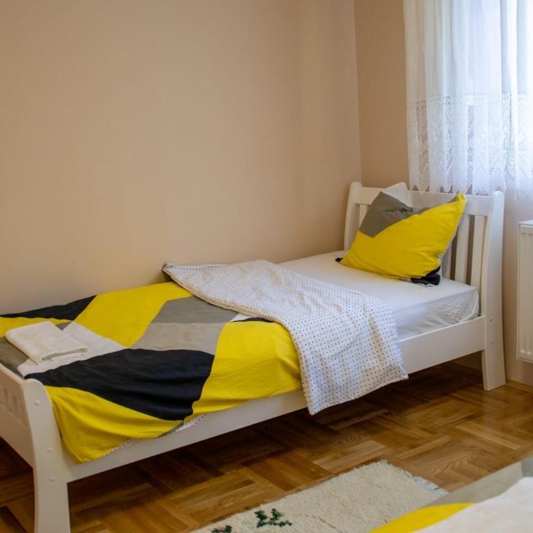 Apartment Stella - Two-Bedroom Apartment - 8