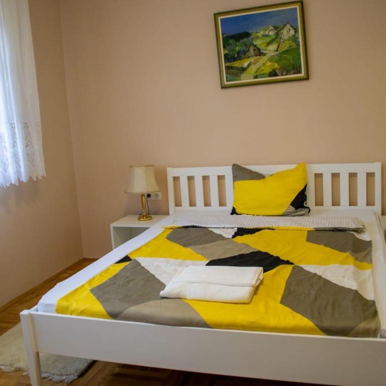 Apartment Stella - Two-Bedroom Apartment - 12