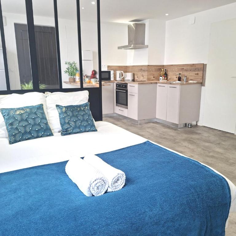 Au Petit Palois - Parking Privé - 5min Centre ville - 2personnes - Appartement 1 Chambre - 14