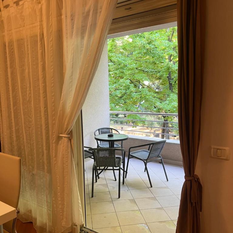 Rondo Mostar - Two-Bedroom Apartment with Balcony - 9