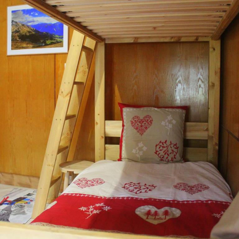 Les Hauts du Pâquier - Habitación Cuádruple con vistas a la montaña - 24