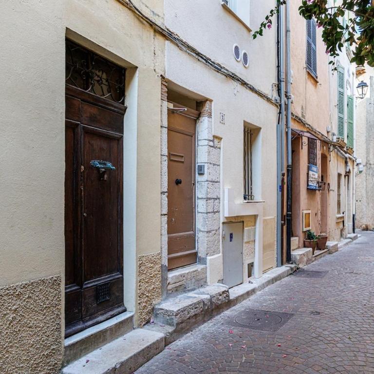 Charming 3-Room Old Antibes - Appartamento - 8