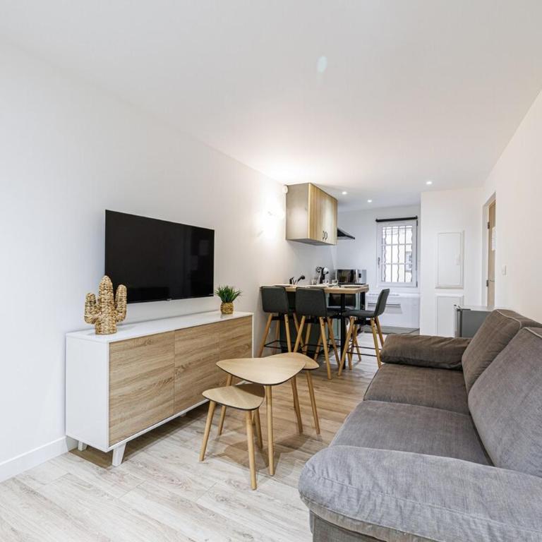 Charming 3-Room Old Antibes - Appartamento - 15
