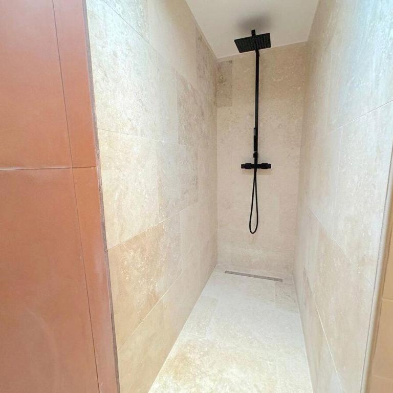 ⁂ Magnifique 3P cœur du Vieux Nice - Appartement 2 Chambres - 14