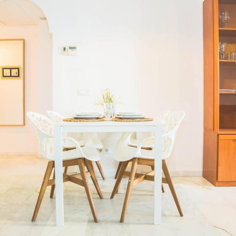 2 bed apartment with great views -Elviria Marbella - Casa - 2
