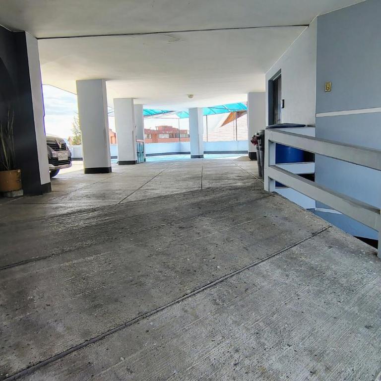 Apartment in Eloy Alfaro - Three-Bedroom Apartment - High Floor - 6