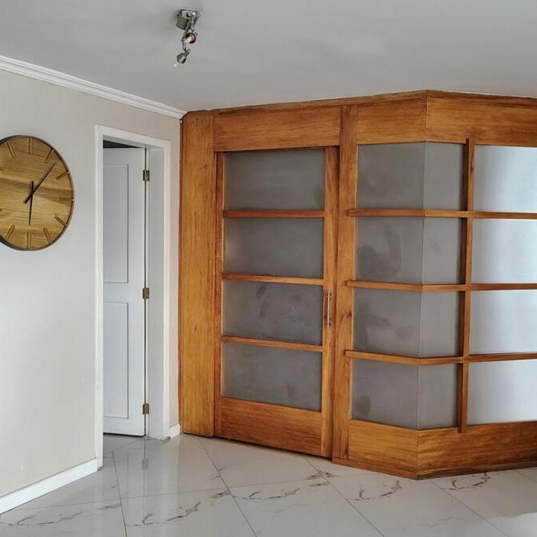 Apartment in Eloy Alfaro - Three-Bedroom Apartment - High Floor - 12